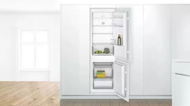 Встраиваемая морозильно-холодильная комбинация Bosch KIV86NS20R